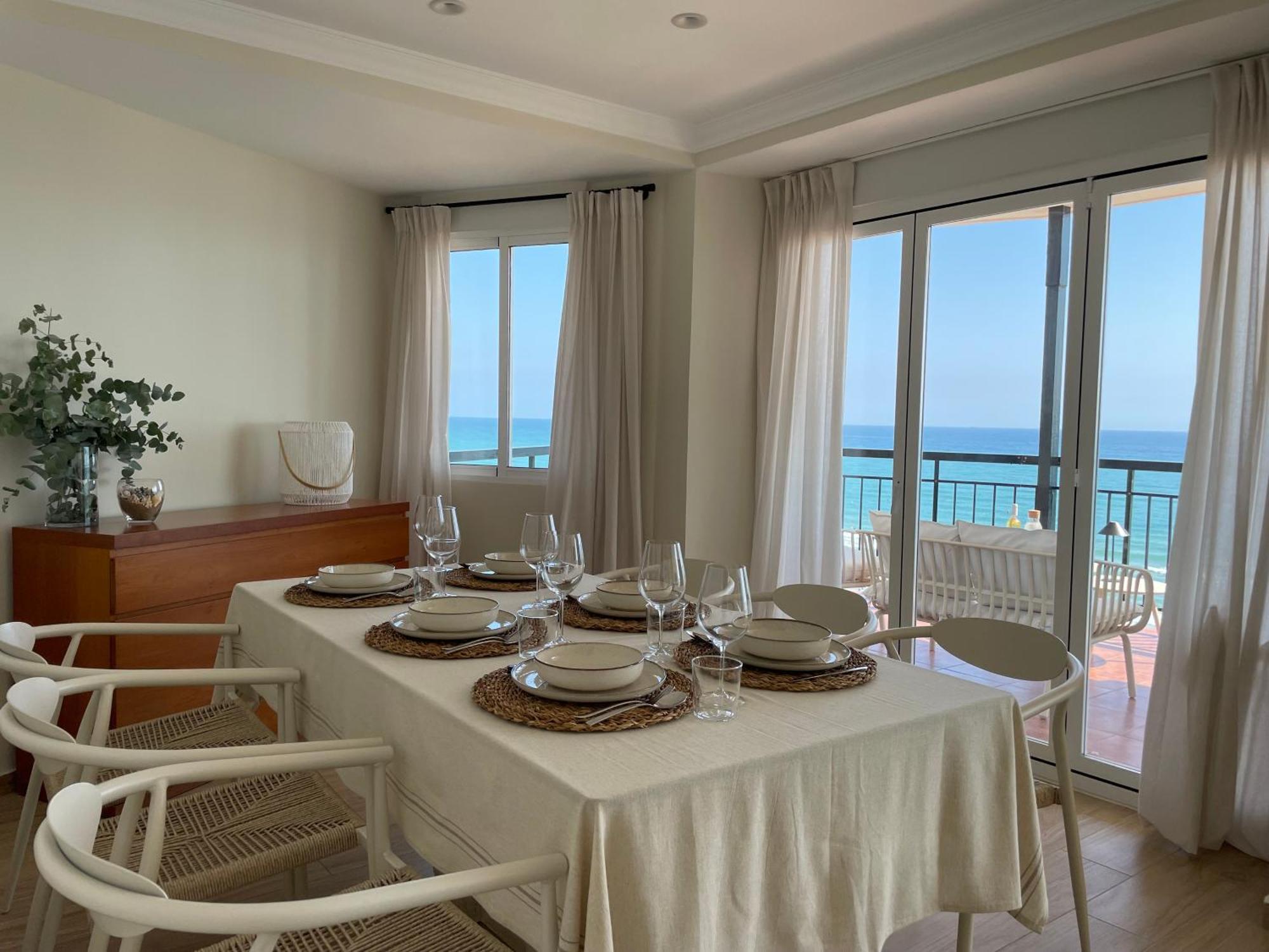 Gandia Boutique Stays - Presidente - Apartamento Premium En Primera Linea De Playa מראה חיצוני תמונה